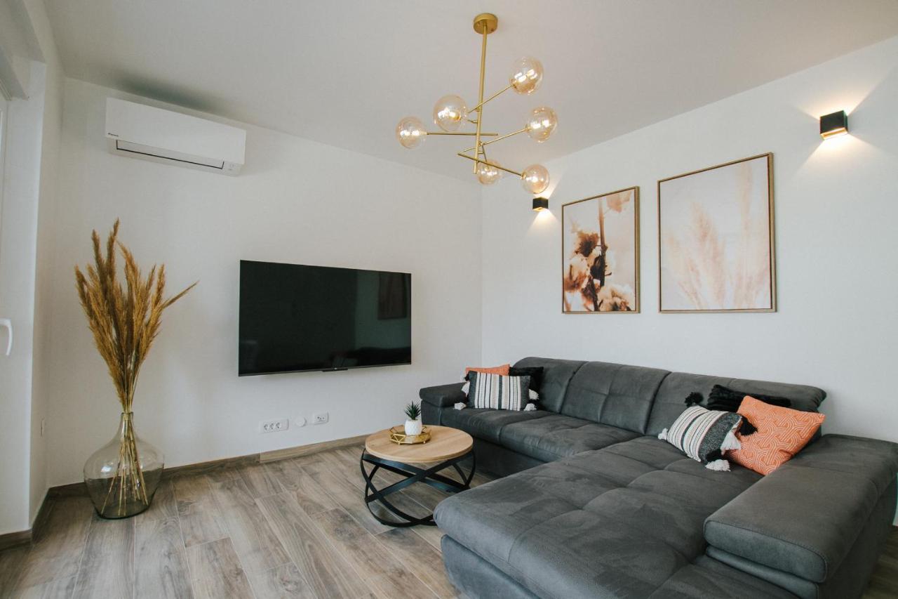 Luxury Apartments Marija Трогир Экстерьер фото